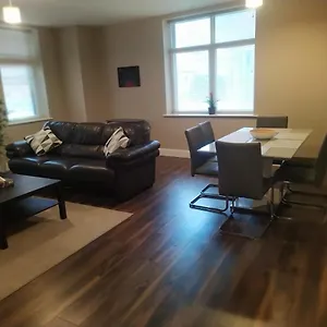  Apartment Spacious Two Bedroom Longs Place, 8