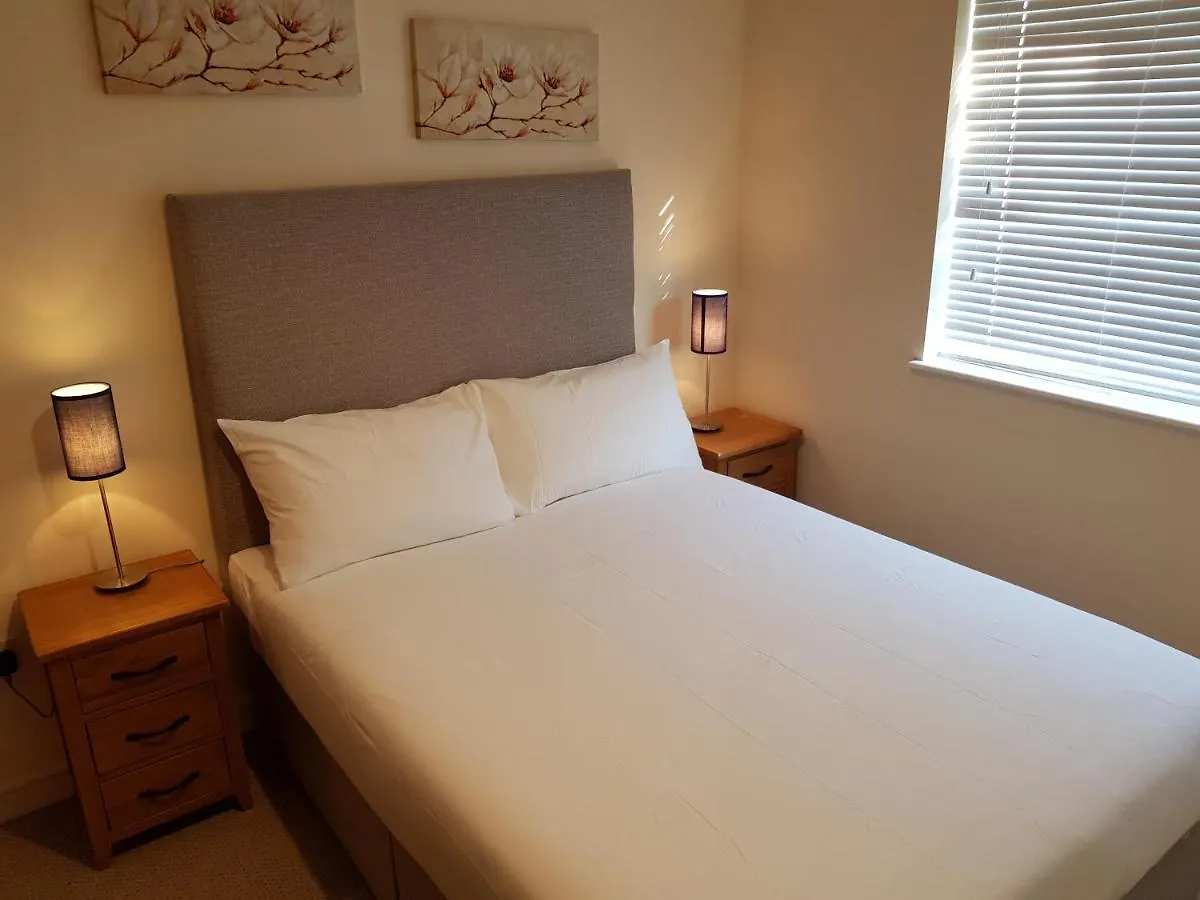 ホームステイ Dublin Airport Room アイルランド